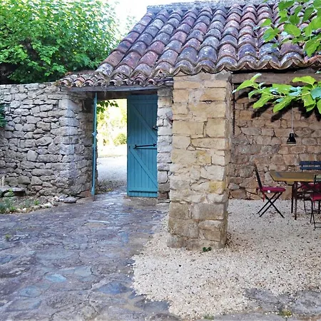 Un Je Ne Sais Quoi De Paradis